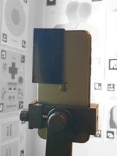 Lade das Bild in den Galerie-Viewer, Mantis Laser Academy - Phone Shades - Kameraverdunkelung - MantisX.de
